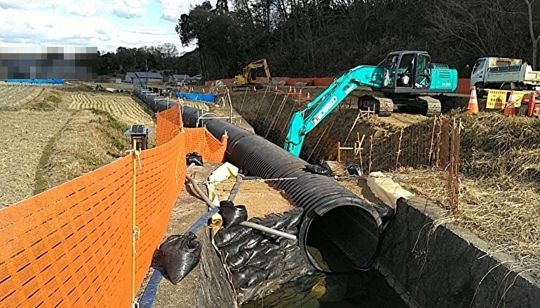 桧前川　護岸工事