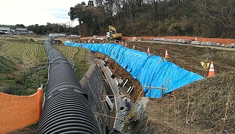 桧前川　護岸工事